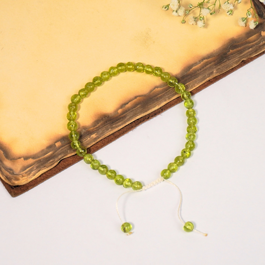 Peridot Handmade Bracelet with snake knot